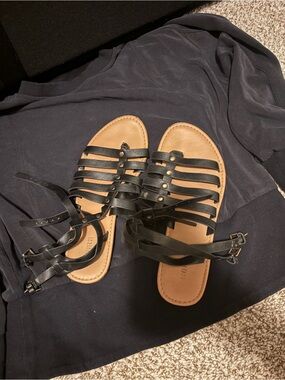 Forever 21 Black Strappy Gladiator Sandals with Tan Footbed